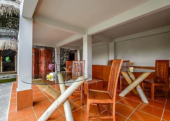 Le Sabot Villa *